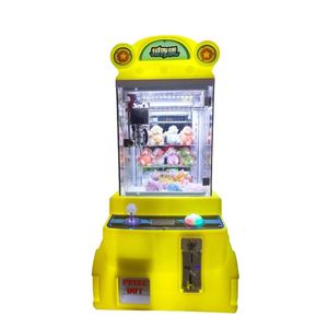 Máquina de grúa de garras mini para juguetes de peluche, juego de arcade de apilamiento de premios y máquina expendedora - Product Image 1