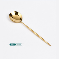 Cuillère à long manche en acier inoxydable poli miroir pour restaurant de mariage
