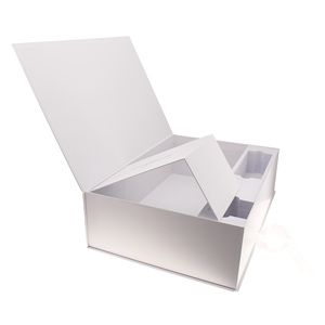 Caja de Regalo Rígida Tipo Libro, Grande, Personalizable, con Laminado Mate, Recubrimiento UV, Divisores, Reciclable y con Grabado en Relieve para Joyería - Product Image 5