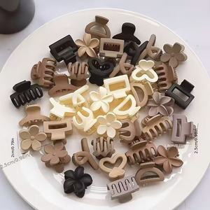 Multiple <b>Random</b> Options Mini Brown Flower Heart Hairpin Temperamental Popular Niche Design Women's Hairpin Wholesale Jewelry - Product Image 3