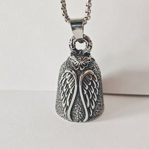 Collier Rétro Punk pour Homme avec Pendentif Ange Ailé et Clochette, Porte-clés Métallique Style Vintage, Bijoux pour le Commerce International - Product Image 2
