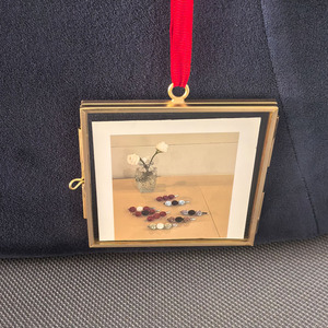 Horloge <span class=keywords><strong>photo</strong></span> murale de Noël en verre double face dorée, thème fée de l'<span class=keywords><strong>amour</strong></span>, Feng Shui, petite taille, vente en gros - Product Image 3