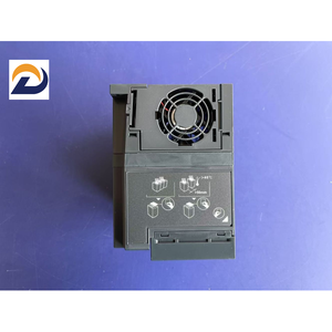 Variador de Frecuencia (VFD) TOSVERT-S15 Serie VFS15-4007PL1-CH 0.75KW 3HP 380VAC 2.3A VFS15-4007PL1-CH 100% Nuevo y Original - Product Image 4
