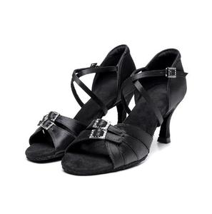 Nouvelles Chaussures de Danse Latine Modernes pour Femmes 2025 – Talons Mi-Hauts, Semelles Extérieures en Daim Souple, Tige en Cuir Teinté – Marque Octavia - Product Image 3