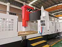 Máquina CNC de 5 Ejes GV2040, Tipo Gantry, con Cabezal Giratorio y Función RTCP Simultánea
