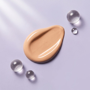 BB à l'eau de feuille de Centella avec fini éclatant effet porcelaine et couvrance confortable pour le maquillage quotidien - Product Image 5