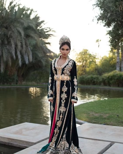 สร้อยข้อมือเจ้าสาวจาก atiya libas ชุดเจ้าสาว lehenga choli พร้อมด้วยการเย็บปักถักร้อย zardozi วัสดุอะซิเตทความยาวพื้นสำหรับงานแต่งงาน - Product Image 4