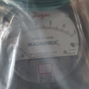Manomètre différentiel magnéhétique 4-0-5 pouces H2O pour équipement de contrôle industriel - Product Image 2
