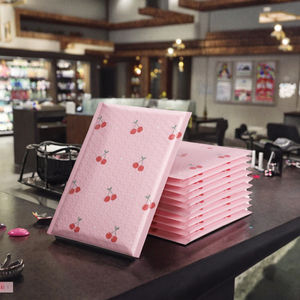 Sacs et enveloppes en polybulle à adhésif puissant personnalisables, épaisseur 2,3 mil, pour usage express et promotionnel - Product Image 3