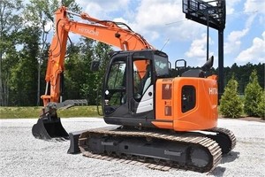 Miniexcavadora Hitachi ZX135US Original de Japón de Segunda Mano/Excavadora Usada HITACHI ZX135 de 13.5T Multifunción a Precio Económico - Product Image 2