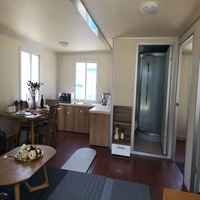 Expédition de maisons préfabriquées en conteneurs de 40 pieds et 20 pieds, dortoirs à trois chambres, maisons modulaires extensibles en conteneurs avec cuisine