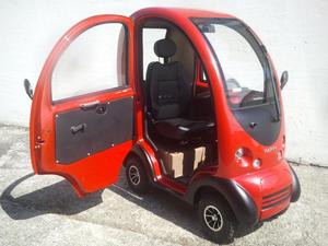 Scooter de Movilidad con Cabina Completamente Cerrada X9 - Product Image 3