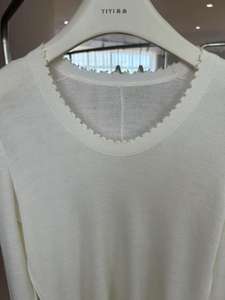 Pull en laine/cachemire blanc élégant pour femmes 16 GG Anti-rides Respirant Tricoté Design de col spécial - Style décontracté contemporain - Product Image 5