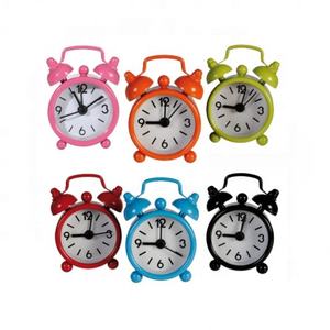 Colorido nuevo mini reloj despertador de metal especialmente diseñado como regalo para estudiantes - Product Image 1