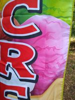 Drapeau à plumes personnalisé double face avec sublimation par transfert thermique, avec mât et base, bannière publicitaire extérieure pour devanture de magasin, vente en gros