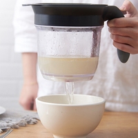 Filtre à huile de soupe pour la cuisson Filtre à graisse Séparateur de filtration Bouillon de cuisine Sac de graisse Entonnoir en maille Écumoire Système de stock Pichet