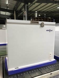 Congélateur de <span class=keywords><strong>réfrigérateur</strong></span> de coffre <span class=keywords><strong>solaire</strong></span> du BD/C-100 profond <span class=keywords><strong>sans</strong></span> énergie verte de C. C 12V de <span class=keywords><strong>batterie</strong></span> - Product Image 6