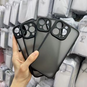 GSCASE lujo a prueba de golpes armadura piel sensación mate cubierta dos en uno <span class=keywords><strong>cargador</strong></span> inalámbrico funda de teléfono para IPhone 14 Pro - Product Image 1