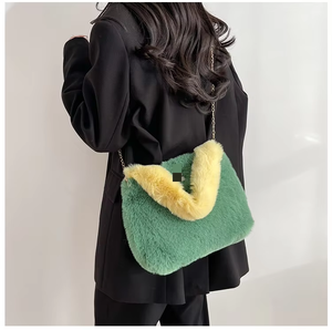 Nuova Borsa Invernale Monocolore Sottobraccio, Morbida Borsa a Spalla Piccola in Peluche, Borsa da Donna Calda e Soffice, Design <span class=keywords><strong>di</strong></span> <span class=keywords><strong>Lusso</strong></span> in Finta Pelliccia <span class=keywords><strong>di</strong></span> Visone - Product Image 6