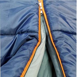 Saco de dormir portátil de momia de supervivencia al aire libre con bolsillo de almohada de ventilación lateral con cremallera bolsillo interior y diseño de cremallera central - Product Image 5