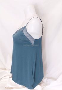 Ensemble pyjama deux pièces WanBao pour femmes, en modal respirant tricoté avec dentelle, camisole et short, tissu lisse - Product Image 5