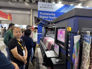 Công Nghiệp 8-Đầu Nhuộm Thăng Hoa Máy In 1.9M Rộng Cho Dệt Vải Cờ In Ấn - Product Image 3