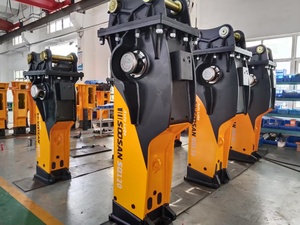 Martillo Hidráulico para Excavadora SQ70 con Motor, Diámetro de Herramienta de 135 mm, para Excavadoras de 116-21 Toneladas - Product Image 6