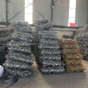 Système de stabilisation des pentes en treillis métallique pour les projets routiers, ferroviaires et d'infrastructure - Product Image 1