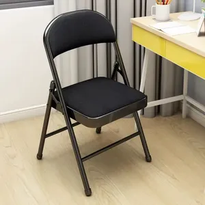 Chaise pliante en plastique PP et fer pour événements et conférences - Product Image 4