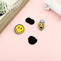 Badge Broche Personnalisé avec Expression Smiley Mignonne, Broche Drôle avec Visage Souriant, Badge en Émail Doux