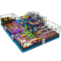 Parque de trampolín interior cuadrado 800 de fábrica de Chile con esponja de pared de escalada divertida piscina de PVC hecha de espuma de plástico OEM ODM disponible