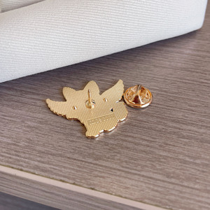 Broche renard de dessin animé mignon avec ailes, en alliage de zinc plaqué or, émail, accessoire de bijouterie, cadeau unisexe - Product Image 3