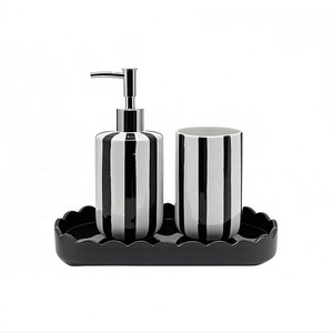Set di bottiglie di lozione in ceramica a strisce rosse e bianche all'ingrosso per l'<span class=keywords><strong>arredamento</strong></span> <span class=keywords><strong>moderno</strong></span> del <span class=keywords><strong>bagno</strong></span> e soluzioni di stoccaggio eleganti - Product Image 2