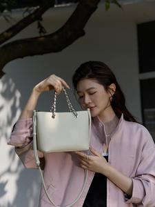 Unbranded Genuine Leather Tote Bag Vertical Shoulder Purse Quiet Luxury <strong>UK</strong> France Commute Private Label Wholesale - Product Image 3