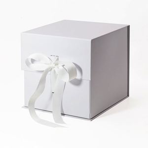 <b>White</b> Collapsible Cubic Handmade Craft <b>Gift</b> <b>Box</b> Packaging with Magnetic Closure Lid - Product Image 4