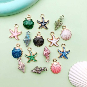 จี้เปลือกหอยรูปปลาดาวเคลือบสีแบบหยดน้ำมัน ขนาดกลาง สำหรับทำเครื่องประดับ DIY - Product Image 1