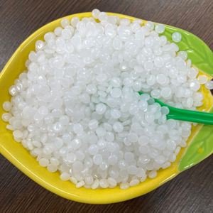 เม็ดพลาสติก HDPE DMDA-8008H โพลีเอทิลีน สำหรับการผลิตฝาขวดเครื่องดื่ม - Product Image 3