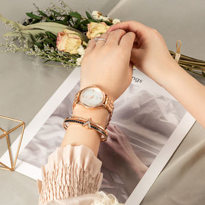 Artículos promocional al por mayor, 4 piezas/juego, reloj, pulsera, juegos de regalo, logotipo personalizado de Navidad - Product Image 6