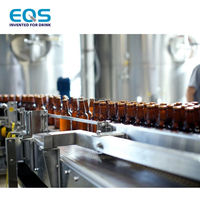 Machine de remplissage de bouteilles de bière entièrement automatique pour ligne de production de bouteilles en verre avec capsuleuse