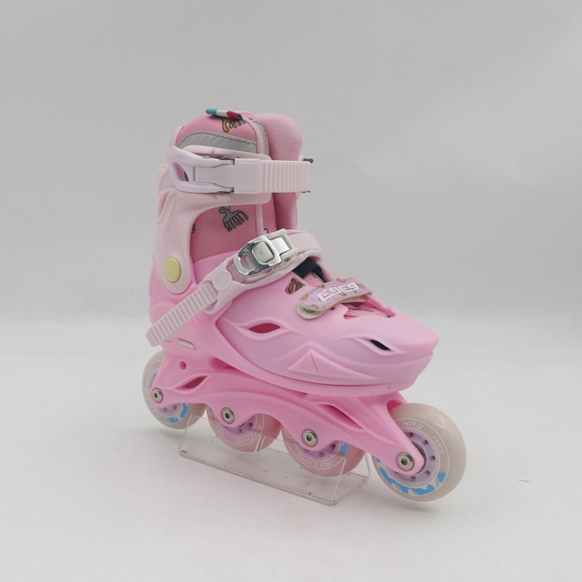 Adjustable Lightweight Roller Skates with ABEC-9 Bearings for Boys and Girls Kids' Outdoor Sports Flashing Effect
