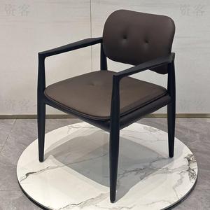 Sillón Minimalista Italiano de Madera de Fresno para Sala de Estar con Relleno de Espuma para Uso Doméstico - Product Image 1