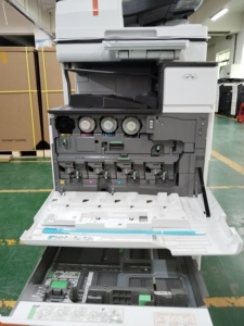Photocopieur de haute qualité 95% neuf pour <span class=keywords><strong>Ricoh</strong></span> <span class=keywords><strong>IM</strong></span> C2000/<span class=keywords><strong>C2500</strong></span>/C3000/C3500 A3 Machine de photocopie couleur de bureau général - Product Image 4