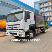 Camion compacteur d'ordures manuel Sinotruk Euro 3 Weichai 190 HP 4x2 moteur de climatiseur camion de collecte des ordures à vendre