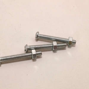 Écrous ovales à tête angulaire en acier zingué, à empreinte cruciforme, durables et anticorrosion - Product Image 4