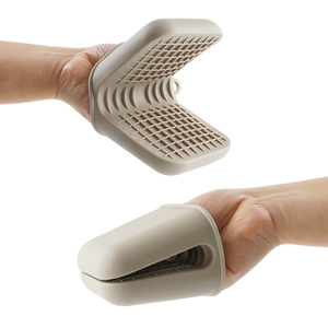 <b>Mini</b> Silicone Oven Mitts Set Oven Mitts Heat Insulation for Kitchen <b>Mini</b> Oven Hand Clips - Product Image 1