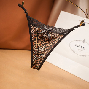 <span class=keywords><strong>Fotos</strong></span> <span class=keywords><strong>de</strong></span> mujeres en tanga transparente, tanga <span class=keywords><strong>de</strong></span> seda helada con estampado <span class=keywords><strong>de</strong></span> leopardo, ropa interior sin costuras. - Product Image 2