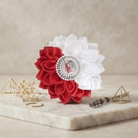 Dainty Delta Fortitude wanita simbol Aksesori dihiasi merah dan putih Corsage Pin buatan tangan pernyataan DST Soror bunga bros