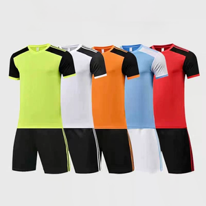 Nouveau design, vente en gros, maillot de football d'été à manches courtes pour hommes, uniforme de club de football de haute qualité, séchage rapide, sublimation, entraînement - Product Image 1