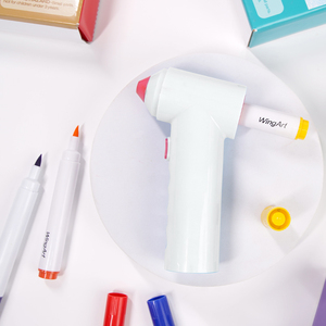 Kit <span class=keywords><strong>de</strong></span> peinture aérographe électrique sans fil entièrement personnalisé avec pochoirs en plastique forestier et marqueurs - Product Image 4