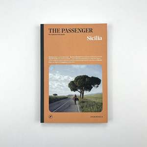 Iperborea The Passenger Sicilia Libro Regalo Culturale Tematico Stampa Offset Moderna su Carta - Product Image 1